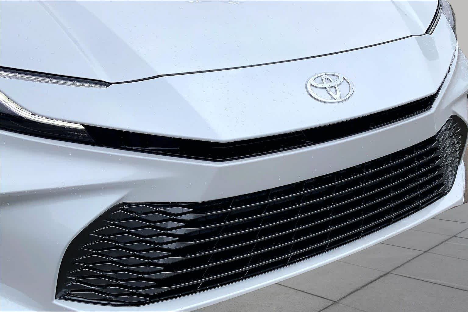 2026 Toyota Camry XLE - Photo 31