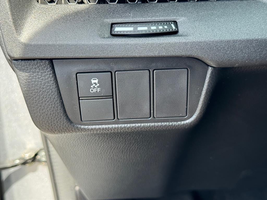 Used 2025 Solar Silver Metallic Honda LX image 23