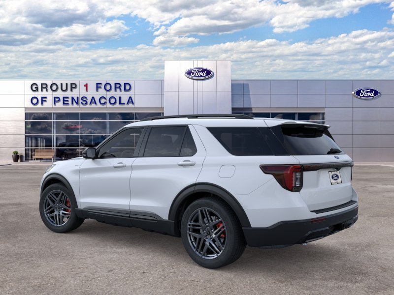 New 2026 Space White Metallic Ford ST-Line image 4