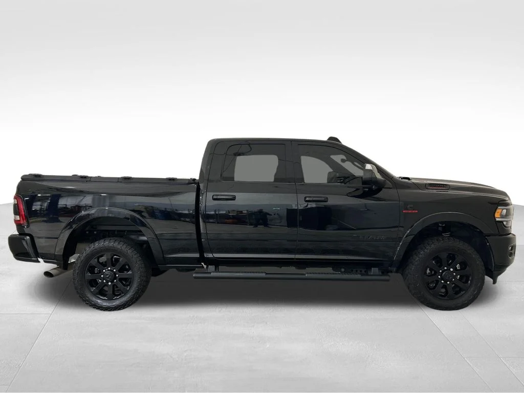 Used 2022 Black Ram Laramie image 8