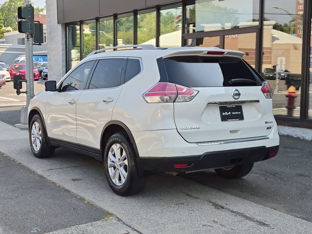 Used 2014 White Nissan SV image 7