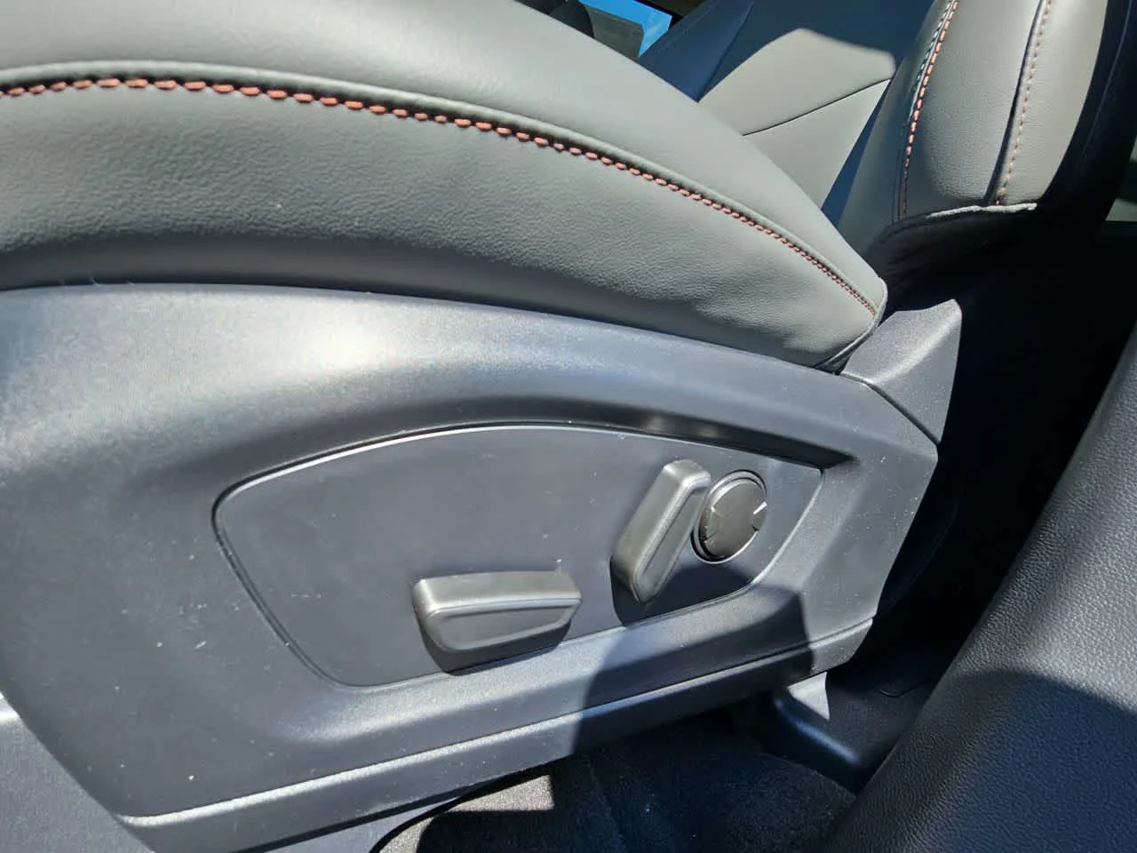 New 2026 Vapor Blue Metallic Ford Active image 13