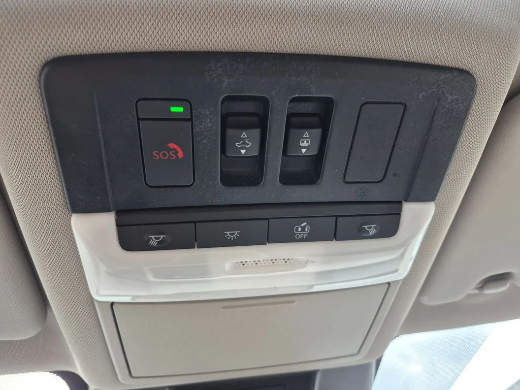 Used 2023 White Nissan SL image 36