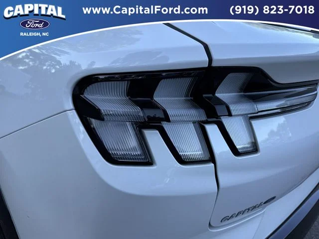 Used 2025 White Ford Premium image 14