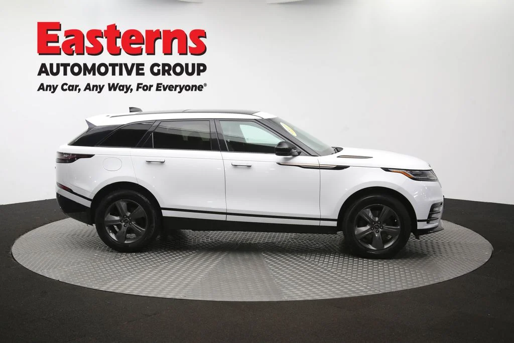 Used 2022 White Land Rover P250 R-Dynamic S image 46