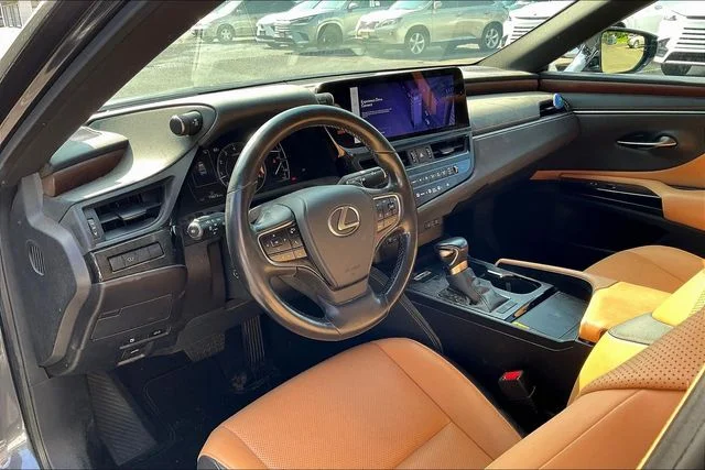 Certified Used 2025 Gray Lexus 350 image 3