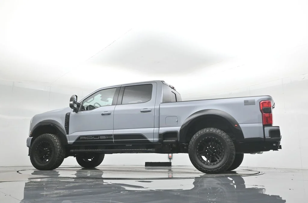 New 2026 Glacier Gray Metallic Tri-Coat Ford Lariat image 54