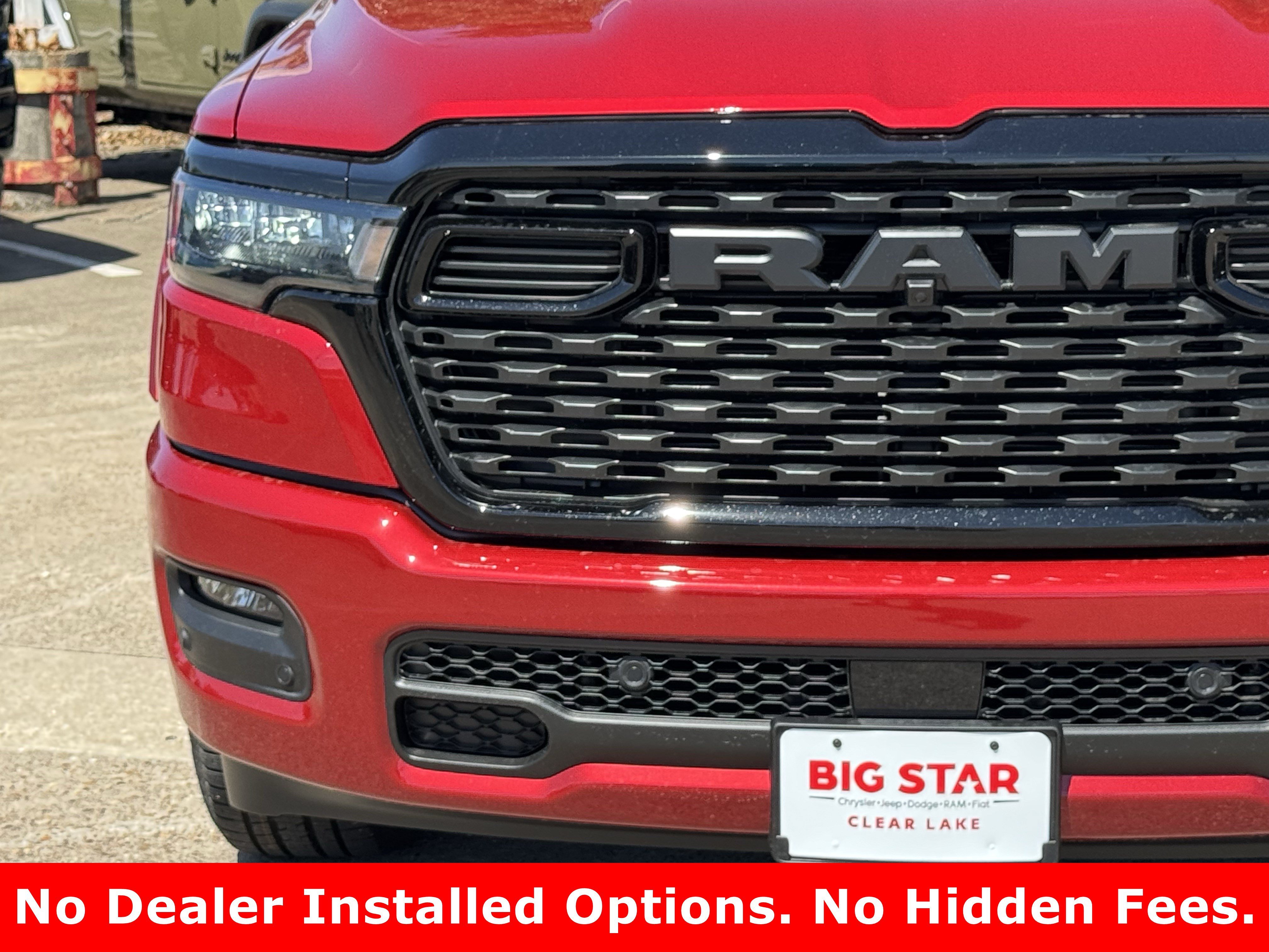New 2026 Molten Red Pearl-Coat Exterior Paint RAM Lone Star image 5
