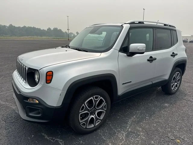 Used 2017  Jeep Limited image 1