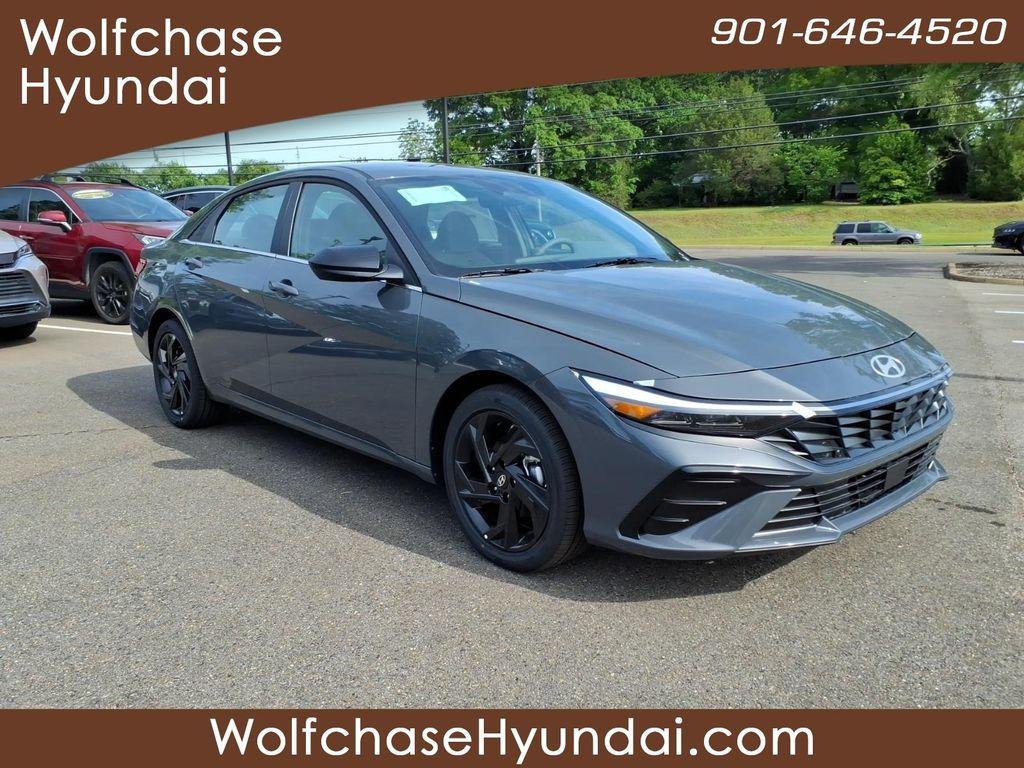 New 2026 Gray Hyundai SEL Sport Premium image 7