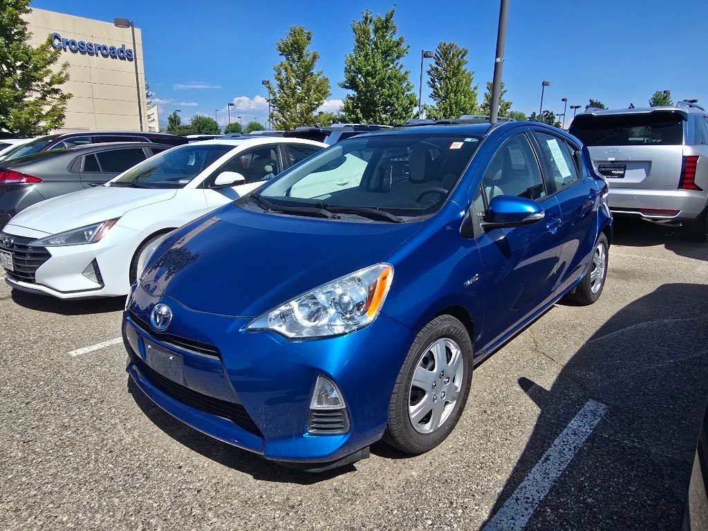 Used 2013 Blue Streak Metallic Toyota One image 10