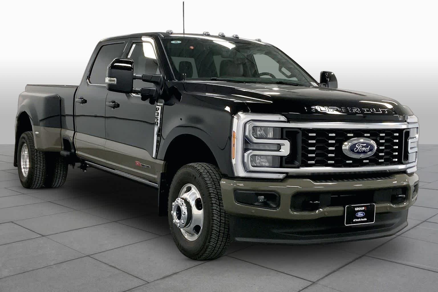 New 2026 Agate Black Metallic Ford F-350® King Ranch® image 2