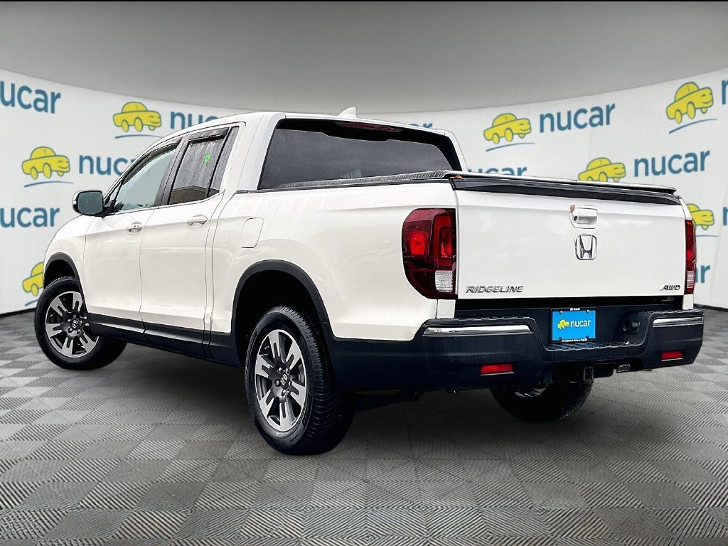 Used 2018 White Honda RTL image 4