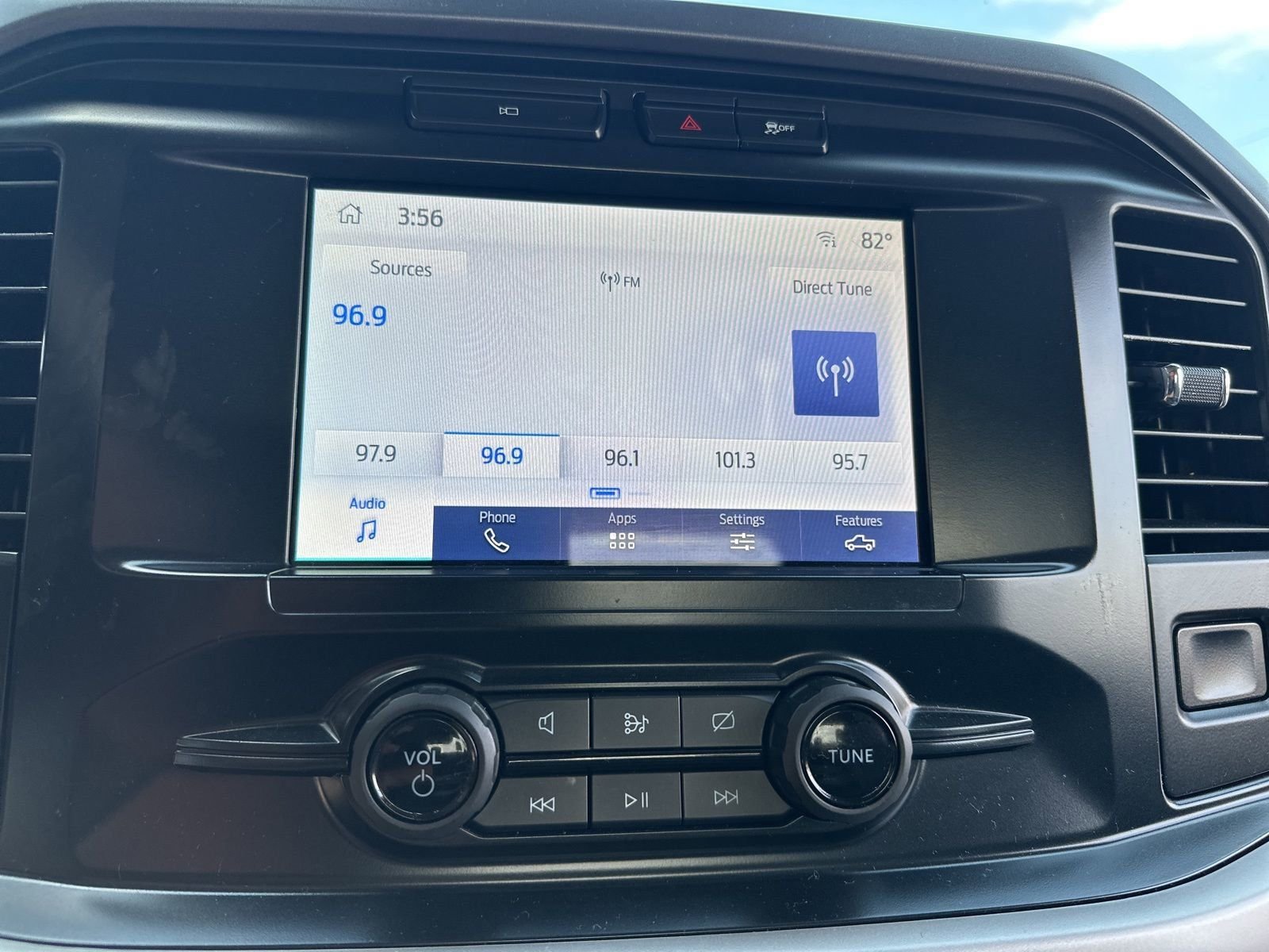 2023 Ford F-150 XLT - Photo 22