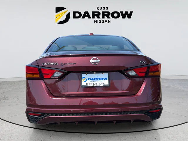 Used 2024 Red Nissan 2.5 SV image 4