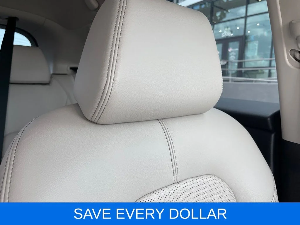 Used 2024 White Honda EX-L image 20