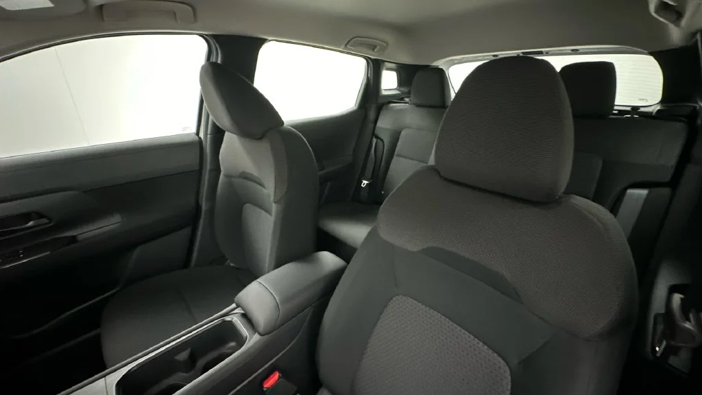 Used 2025 White Nissan S image 9