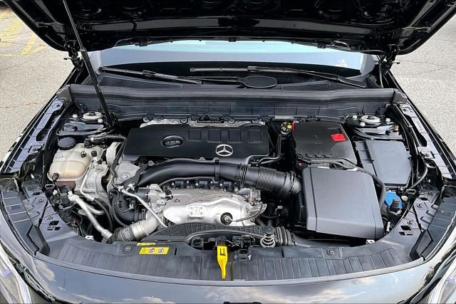 Certified Used 2023 Black Mercedes-Benz GLB 250 image 25