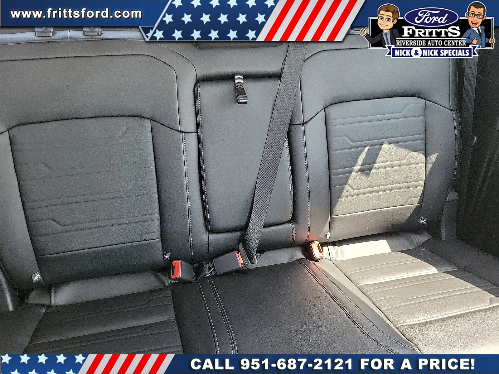 New 2025 Azure Gray Metallic Tri-coat Ford LARIAT® image 18