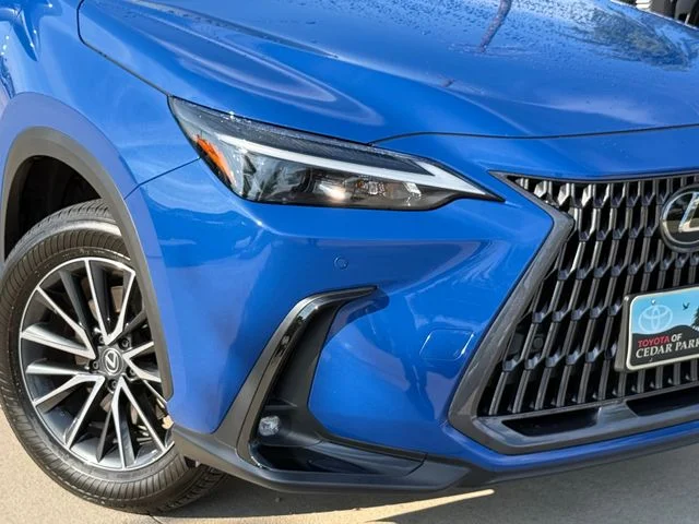 Used 2025  Lexus 250 Premium image 3