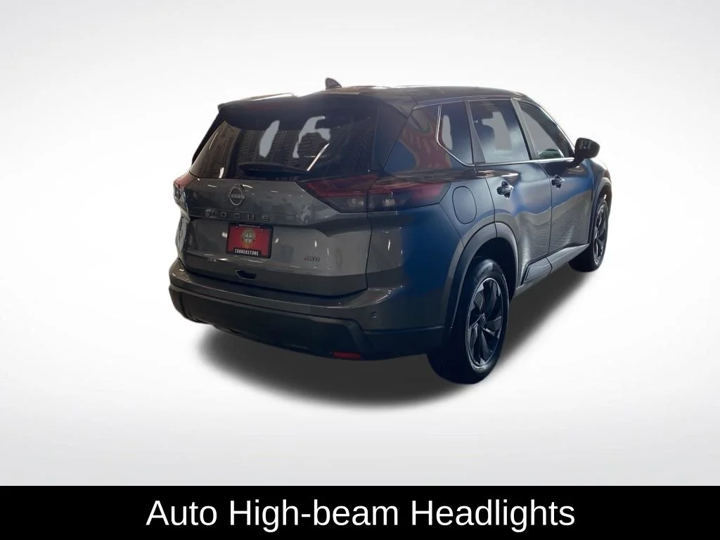 Used 2025 Gray Nissan SV image 16