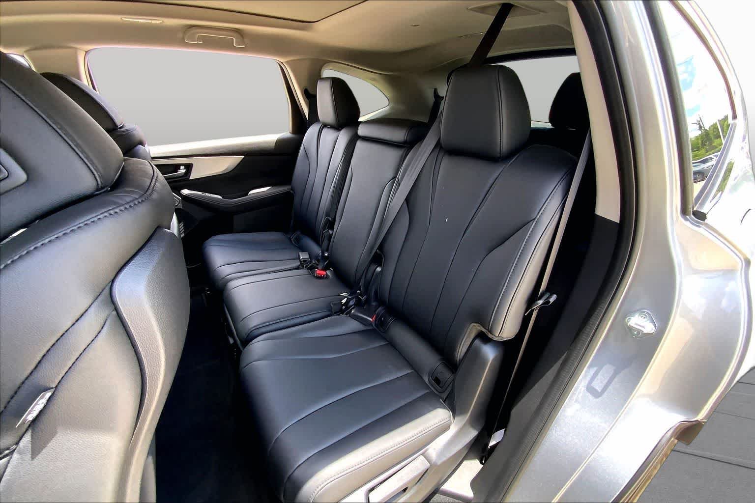 Used 2026 Solar Silver Metallic Acura  image 20