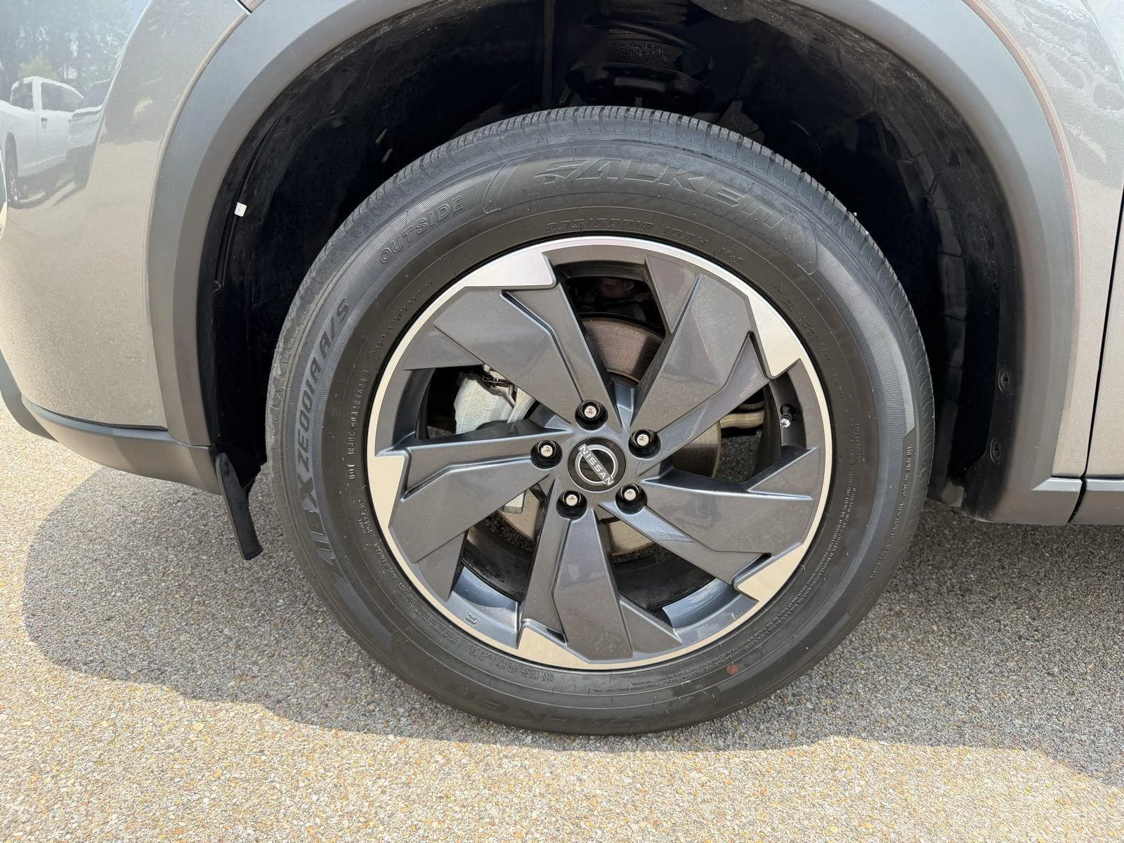 Used 2025 Gun Metallic Nissan SV image 24