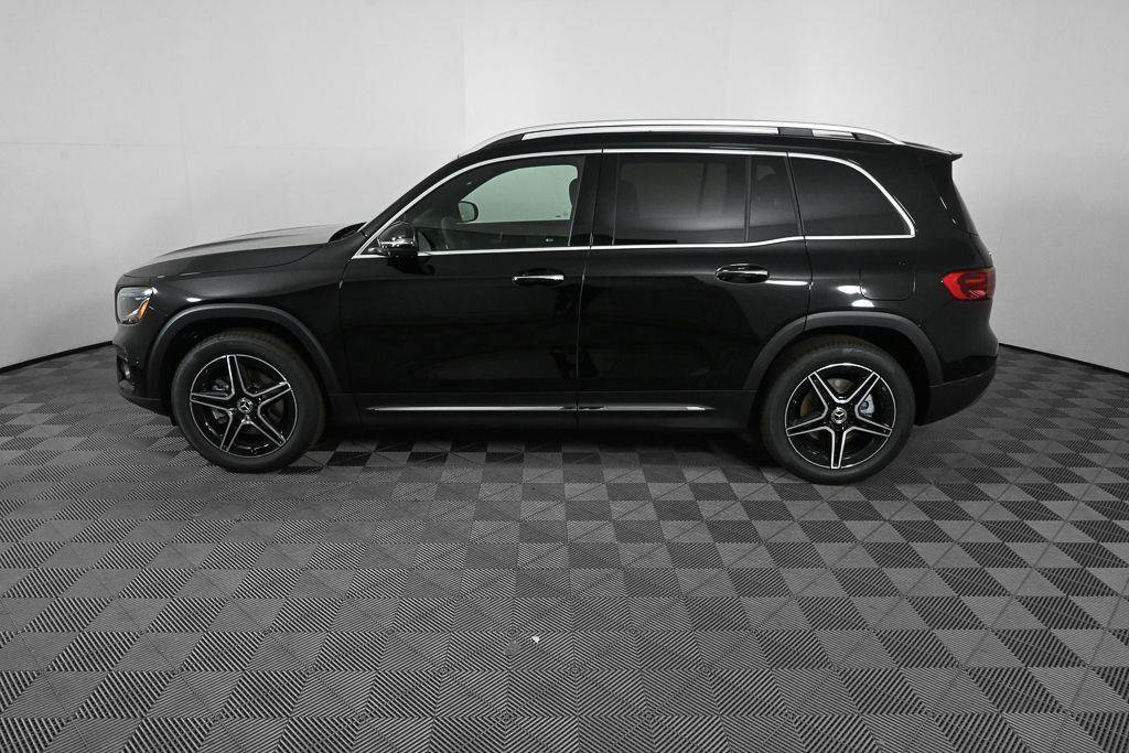 New 2026 Night Black Mercedes-Benz GLB 250 image 41