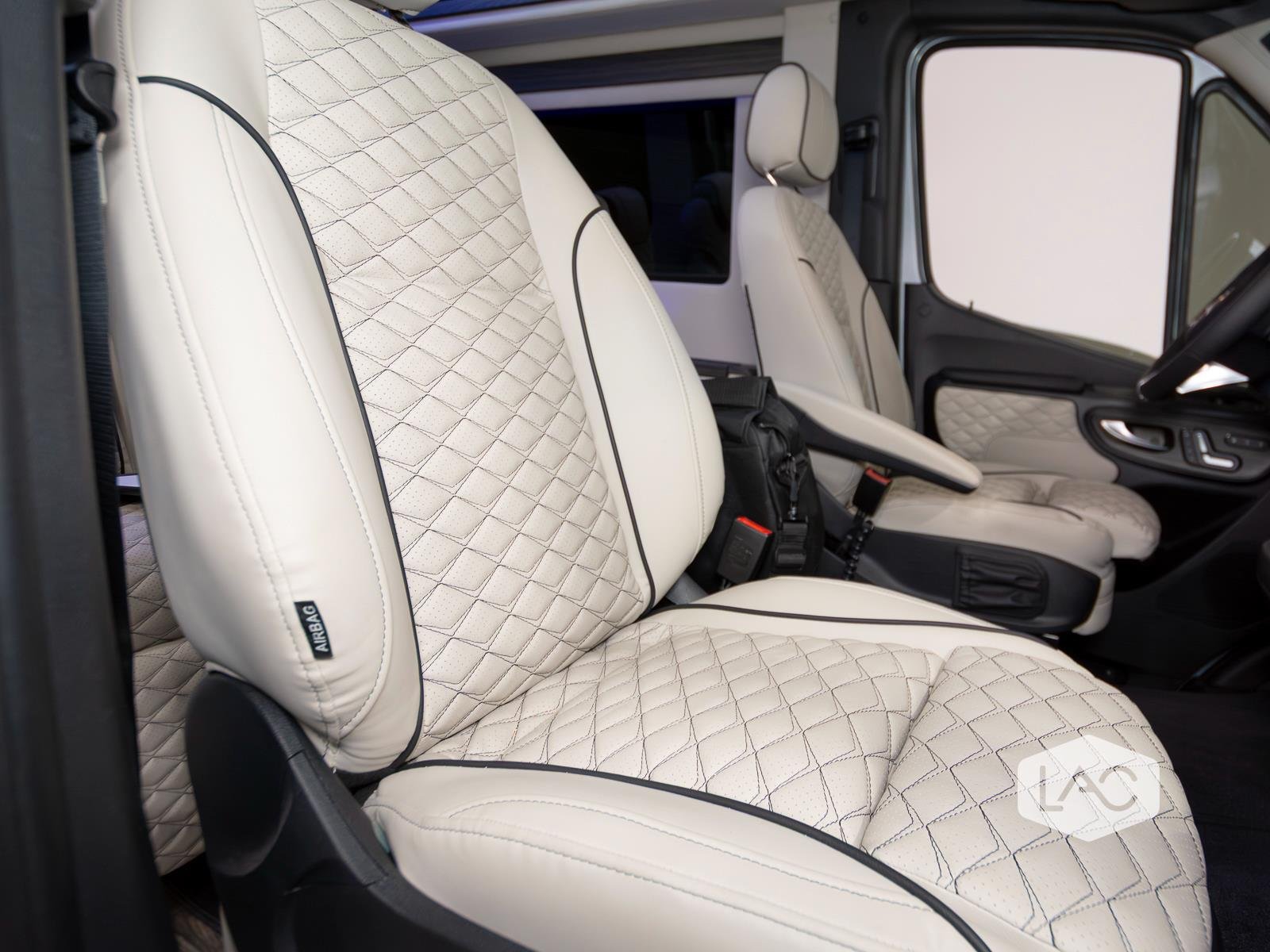 New 2026 Hightech Silver OGV LUXURY COACH AWD ADV PKG 2.1 w/ Comfort Seats image 30