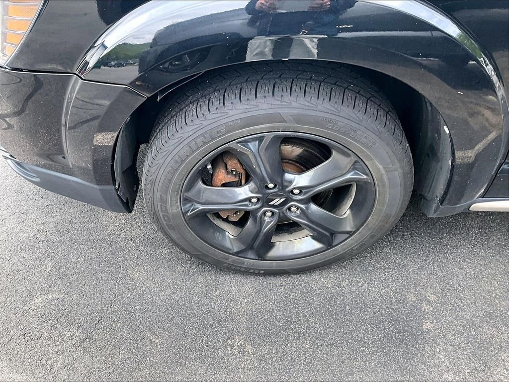 Used 2019 Pitch Black Clearcoat Dodge Crossroad image 4
