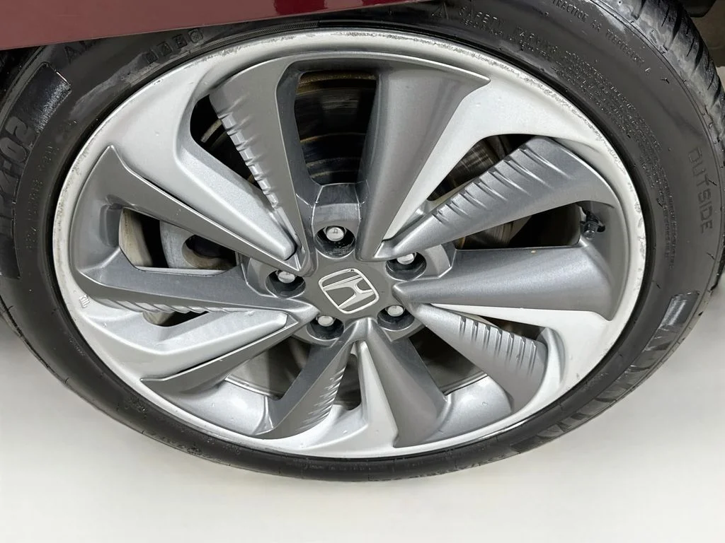 Certified Used 2018 Red Honda Base image 40