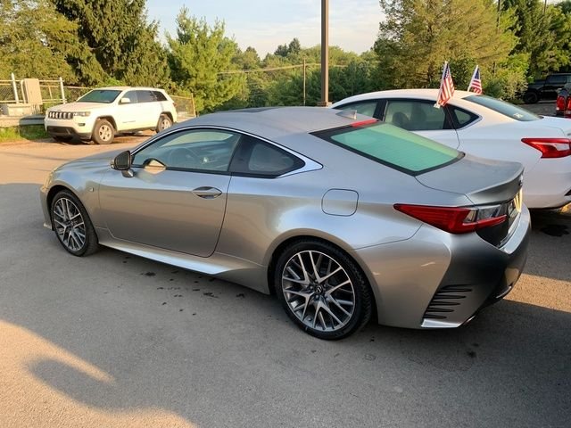 Used 2017  Lexus 300 image 5