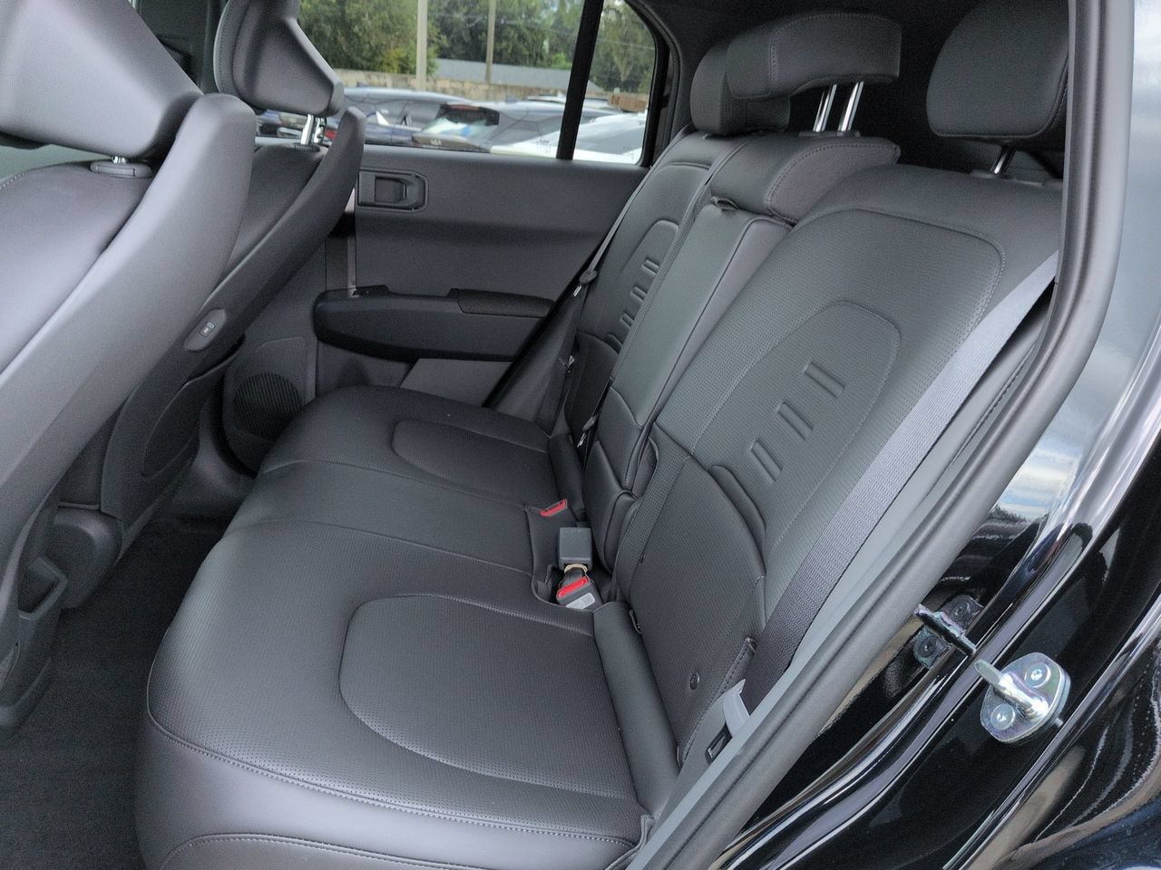 New 2027 Aurora Black Pearl Kia Land image 16