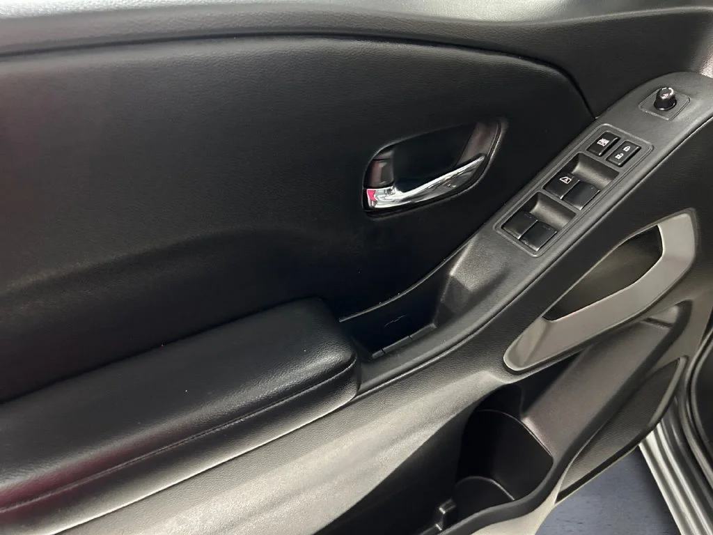 Used 2025 Gray Nissan SV image 12