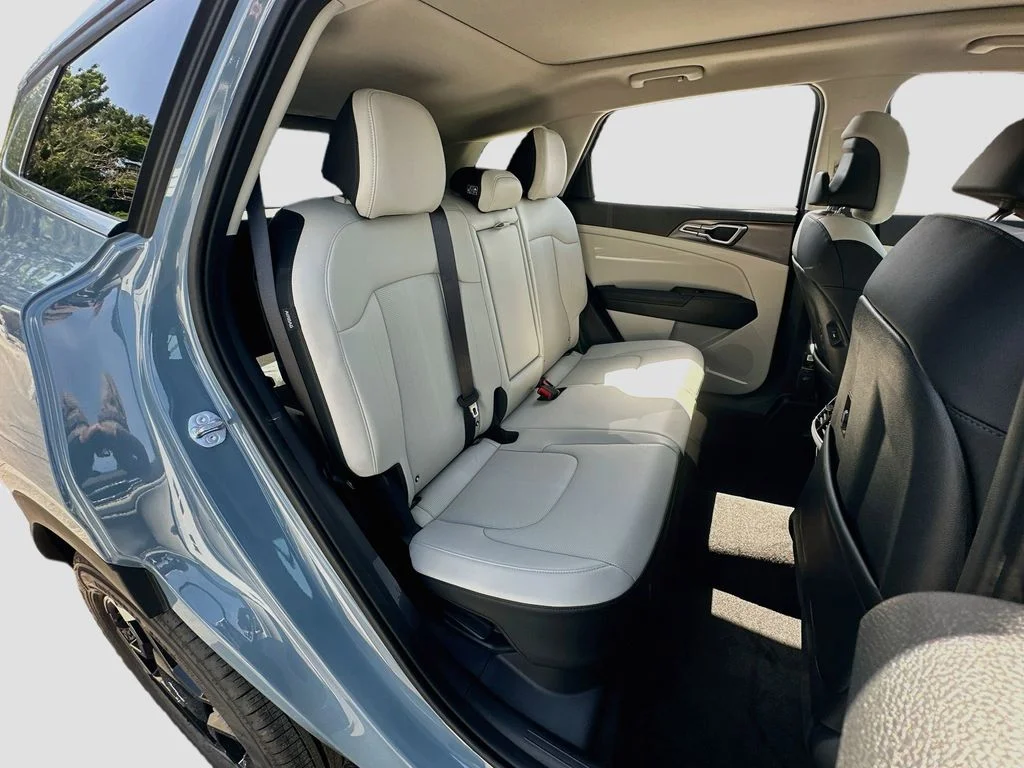 New 2027 Heritage Blue Kia EX image 26