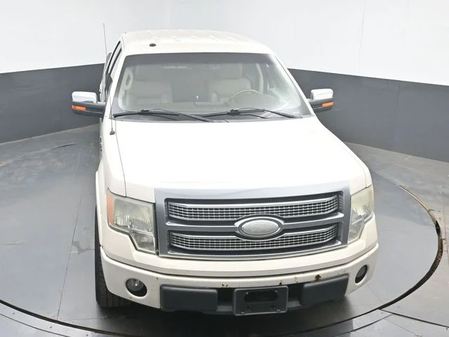 Used 2009 Oxford White Clearcoat Ford Platinum image 14