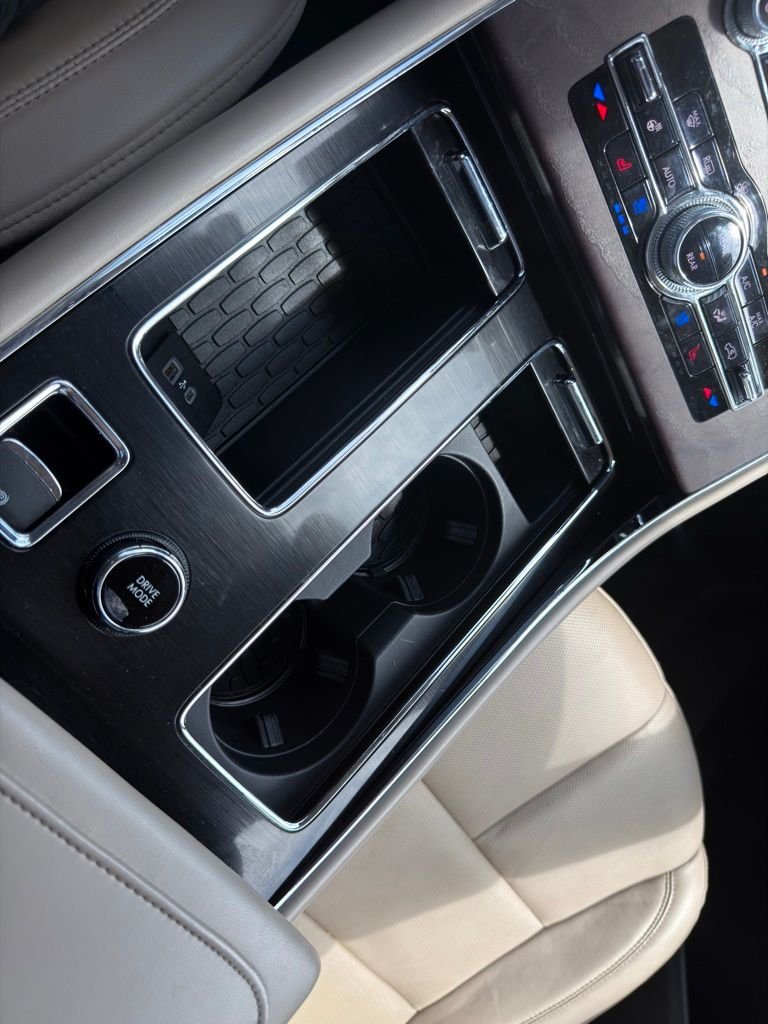 Used 2021 Black Lincoln Reserve image 33