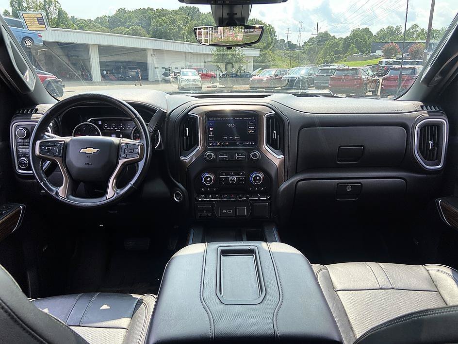 Used 2021 Black Chevrolet High Country image 29