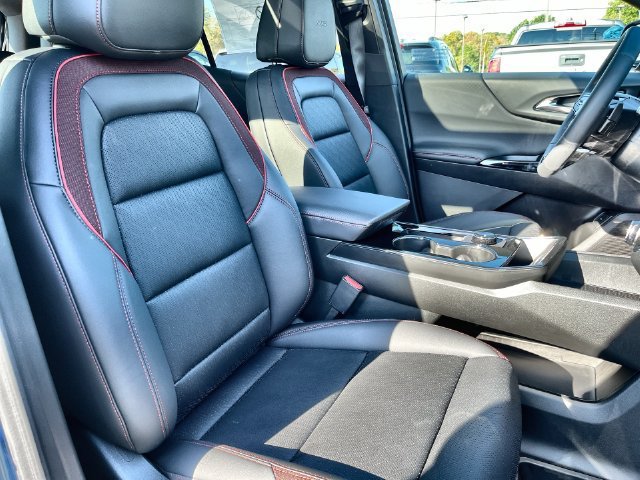 2027 Chevrolet Equinox photo 34 of 42