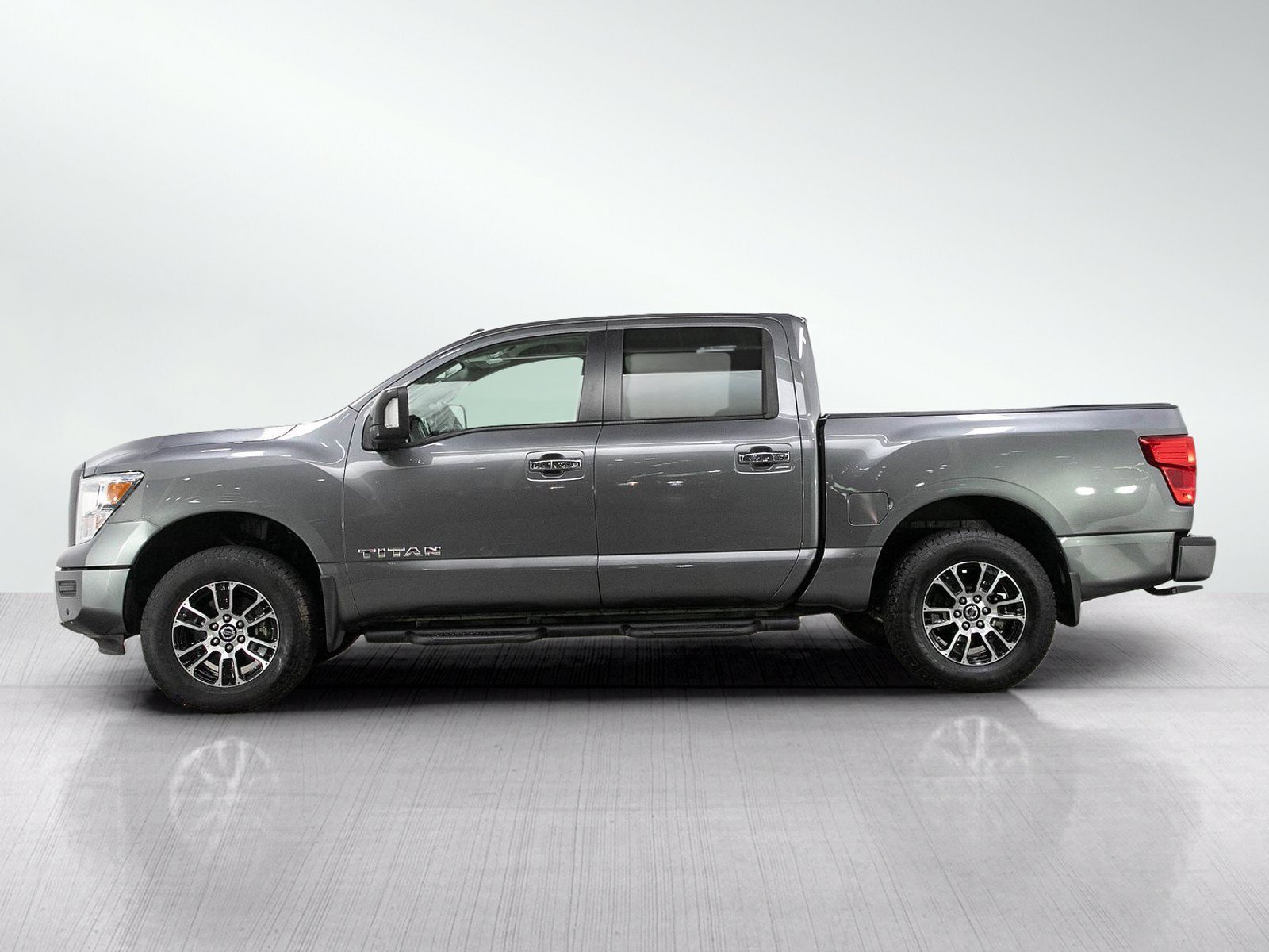 Used 2021 Nissan Titan SV with VIN 1N6AA1ED4MN517150 for sale in South Saint Paul, Minnesota