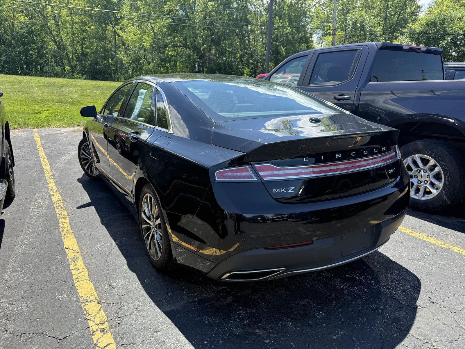 Used 2019 Infinite Black Lincoln Reserve I image 2
