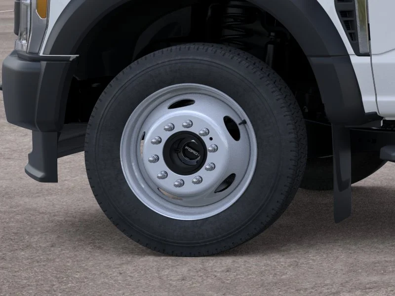 New 2026 Oxford White Ford F-550® XL image 44