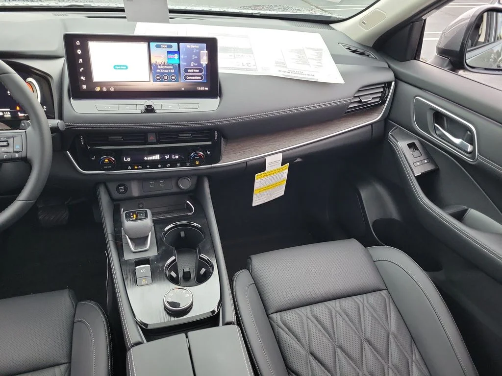 New 2026  Nissan Platinum image 17