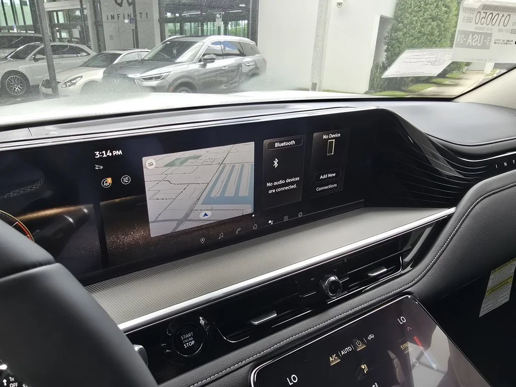New 2026 RADIANT WHITE INFINITI Luxe 2WD image 19