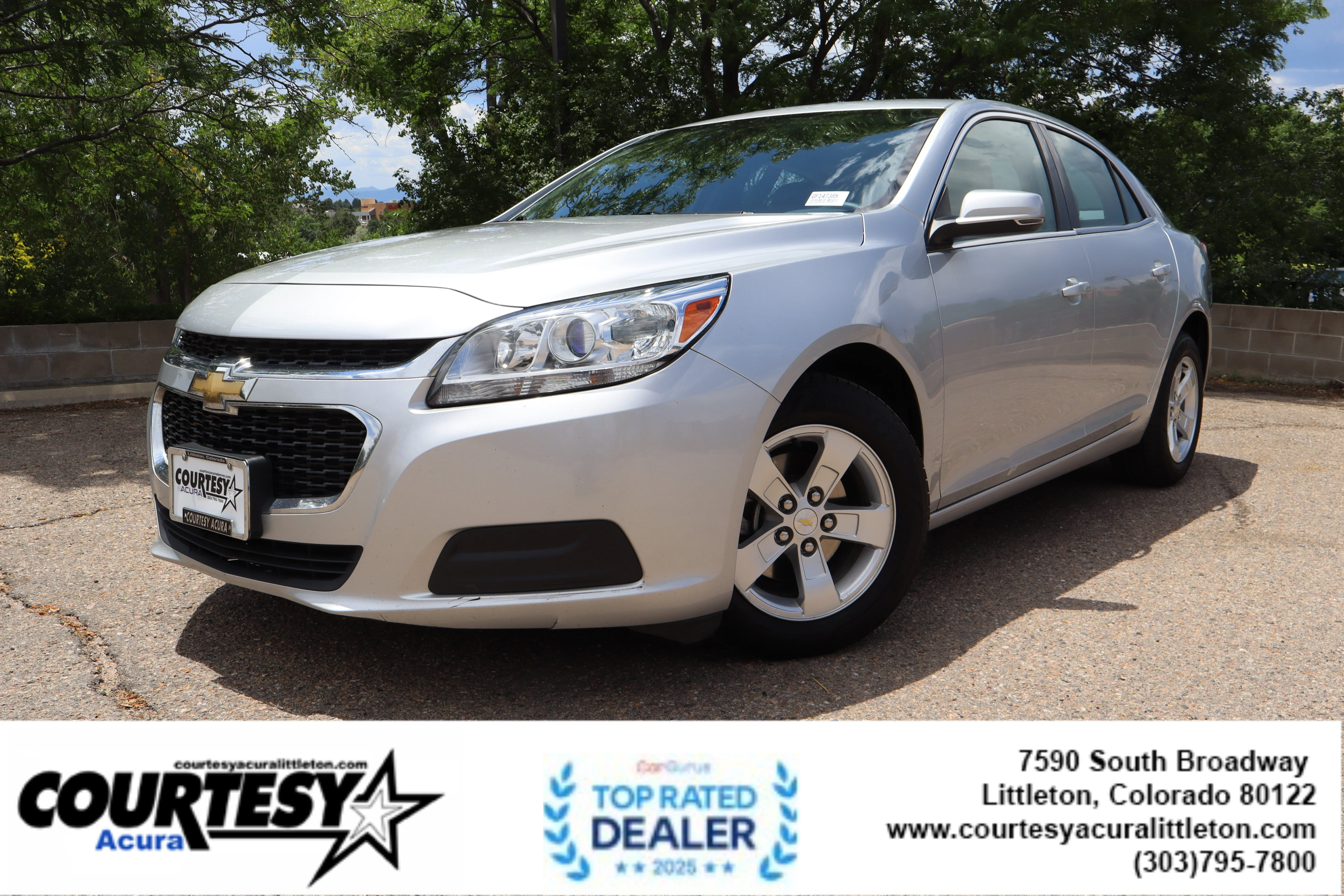 Used 2016 Silver Ice Metallic Chevrolet LT image 1