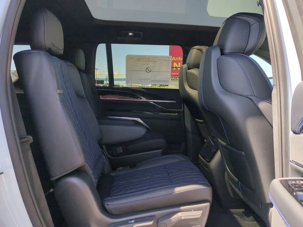 2026 Cadillac Escalade IQL Sport - Photo 33