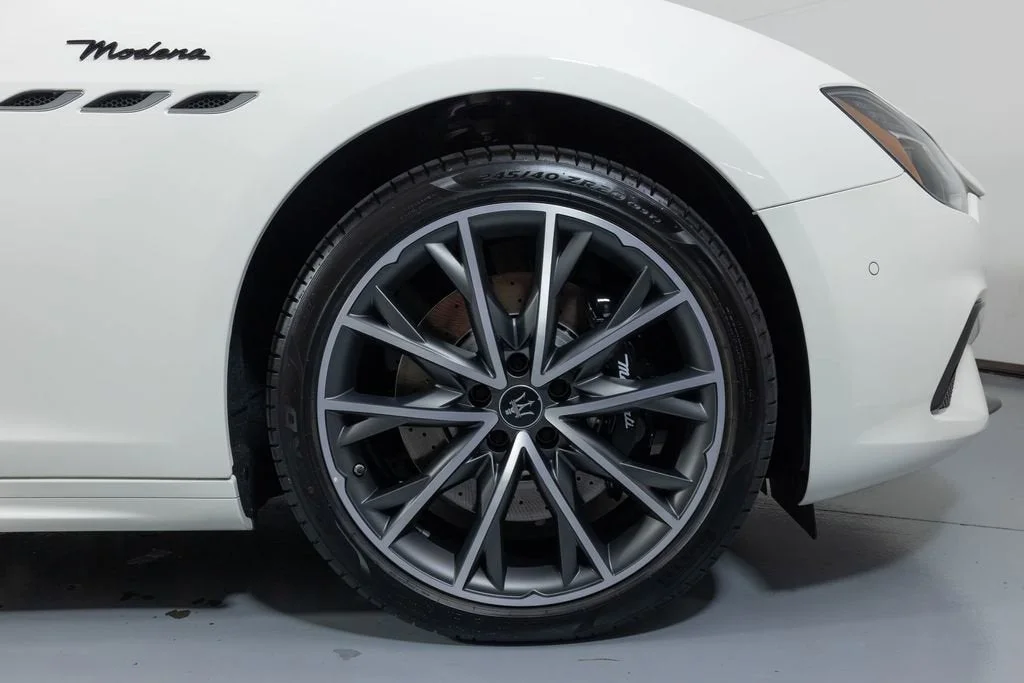 Used 2023 White Maserati Modena image 12