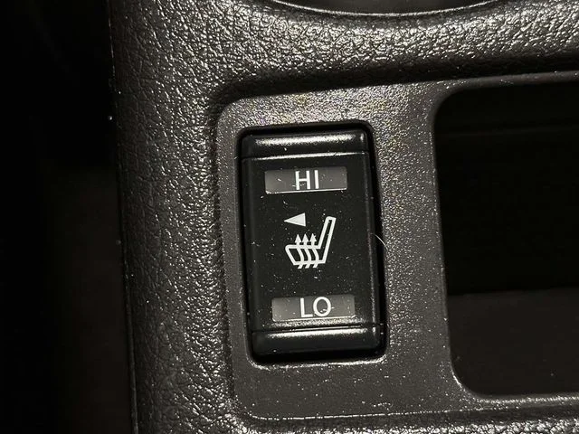 Used 2017 Magnetic Black Nissan SL image 32