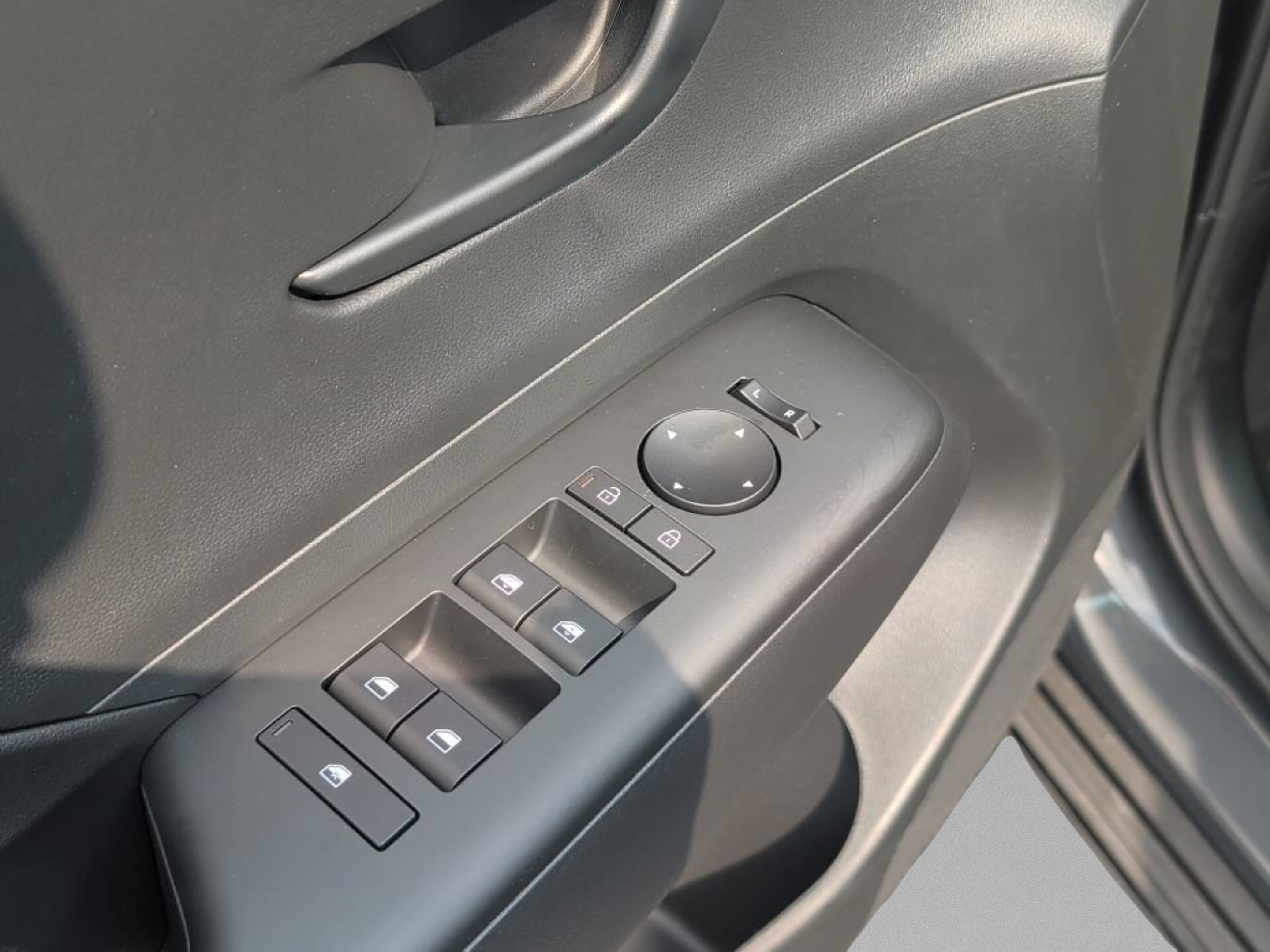 New 2027 Ecotronic Gray Pearl Hyundai SEL Sport image 16