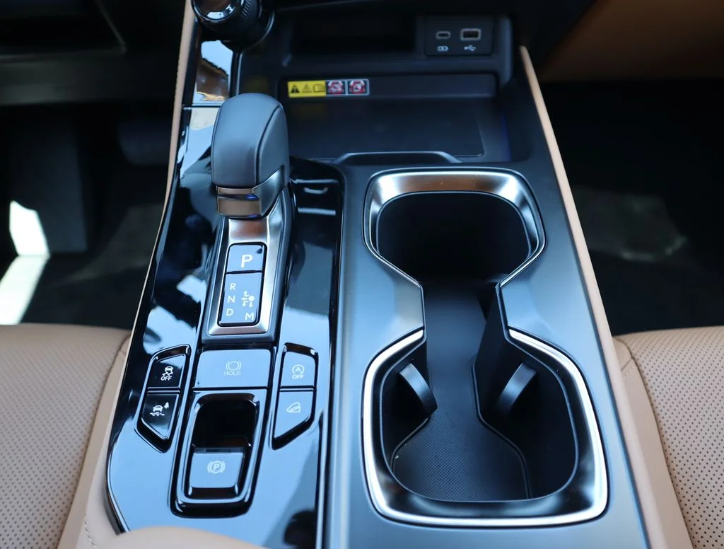 Used 2026 White Lexus 350 Premium image 38